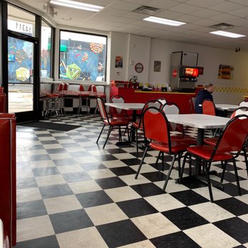 Zo's Good Burger E. Dearborn - Dining area feels a little like a 50s diner and overlooks a quaint community with shops. - Halal Near Me - Dearborn, Michigan Zo's Good Burger E. Dearborn - Dining area feels a little like a 50s diner and overlooks a quaint community with shops. - Halal Near Me - Dearborn, Michigan