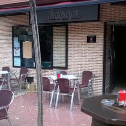 Agape - Fachada y terraza para el verano