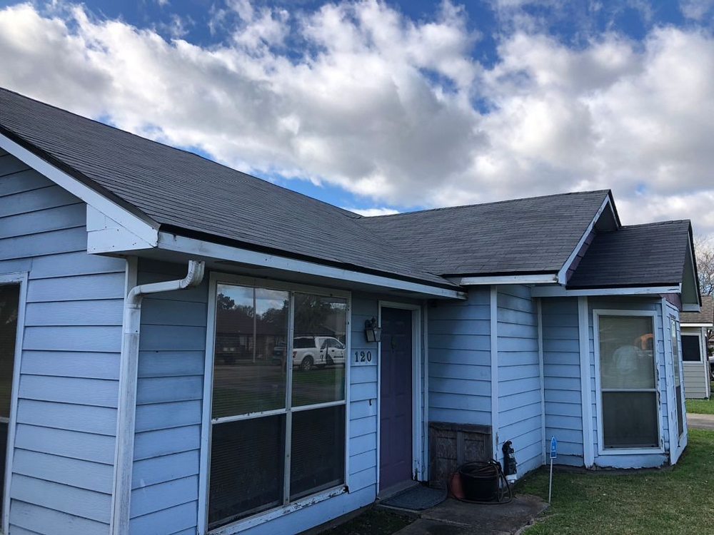 Slide of Pelican Roofing