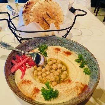 Jerusalem Chef's Table - hummus with pita bread - Kosher Near Me - Las Vegas, Nevada