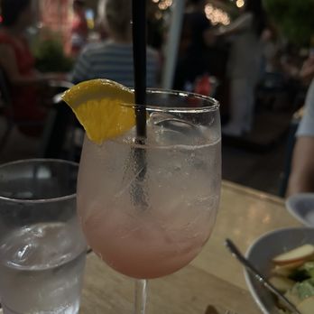 Robert's Pizza and Dough - Seasonal Cocktail - Pizza Near Me - Chicago, Illinois