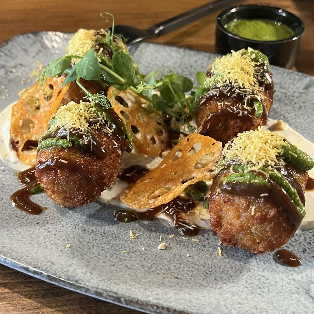 Fitoor - Mumbai Dabeli Croquette - Lounges Near Me - San Jose, California