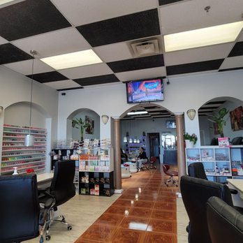 I Nails & Spa - Inside - Nail Salons Near Me - Kansas City, Missouri I Nails & Spa - Inside - Nail Salons Near Me - Kansas City, Missouri