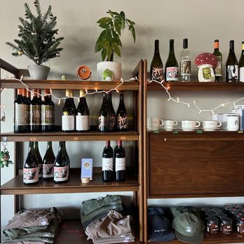 Easy Does It - Inside - Coffee & Tea Near Me - San Diego, California Easy Does It - Inside - Coffee & Tea Near Me - San Diego, California