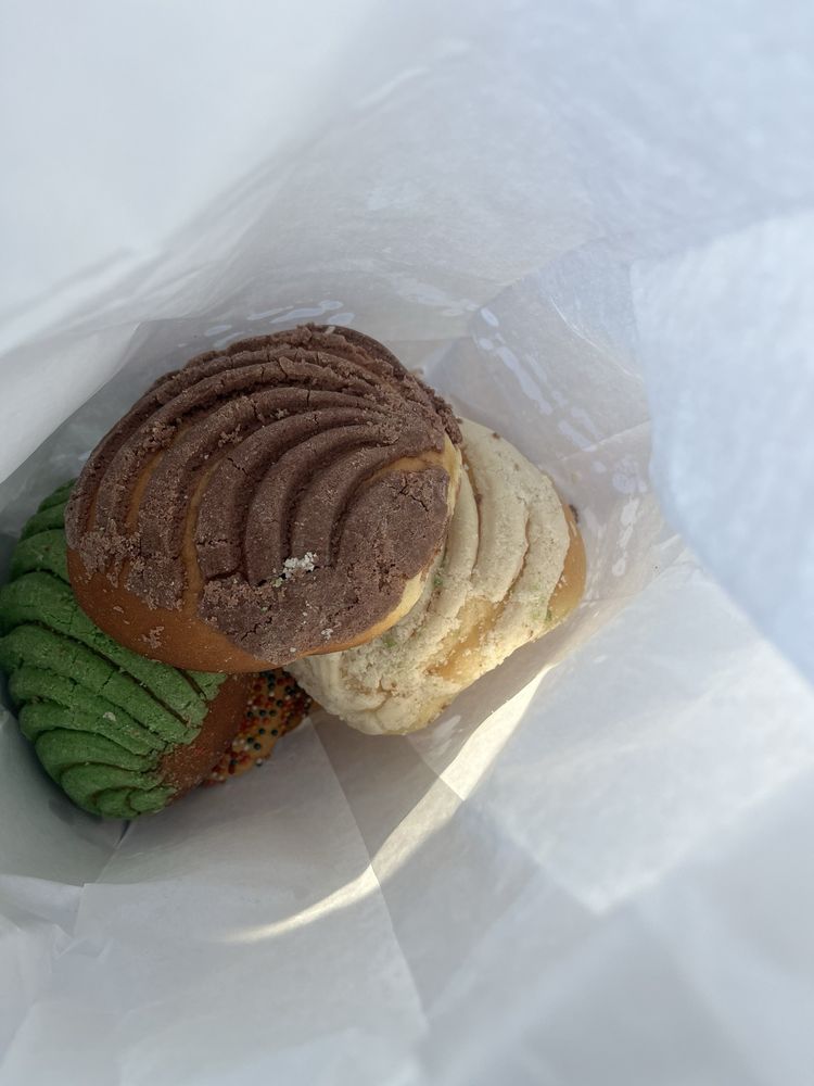 La Especial Bakery Logo