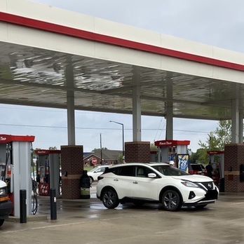 Kwik Trip - Fuel pumps - Gas Stations Near Me - De Pere, Wisconsin