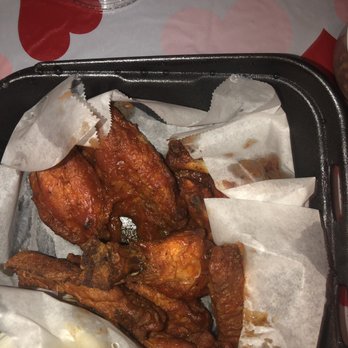 Fratelli's Pizza - Spicy chicken wings - were actually tasty - Pizza Near Me - North Hills, California Fratelli's Pizza - Spicy chicken wings - were actually tasty - Pizza Near Me - North Hills, California