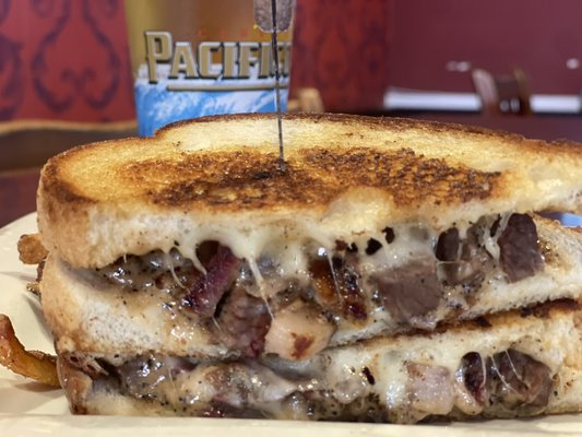 Gaslamp Tavern by null