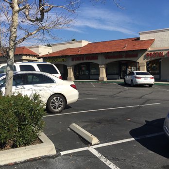 Daily Donuts - This shopping center is dead. Many empty shops and most shops that are still around are below average shops - Donuts Near Me - Walnut, California Daily Donuts - This shopping center is dead. Many empty shops and most shops that are still around are below average shops - Donuts Near Me - Walnut, California