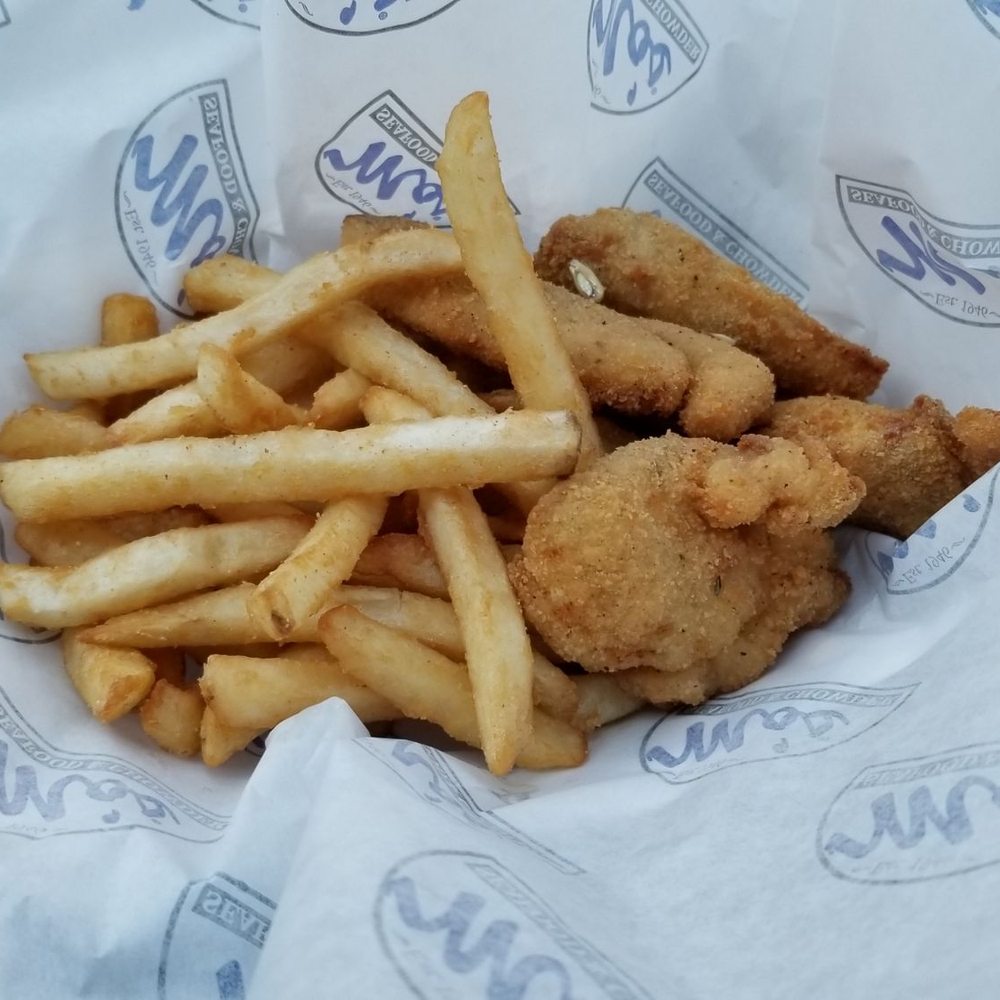 Mo's Seafood & Chowder - Seafood Near Me - Portland, Oregon
