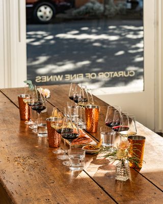 ACME Fine Wines by null