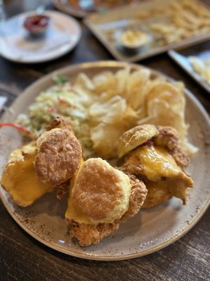 Social Bird Kitchen and Bar by null