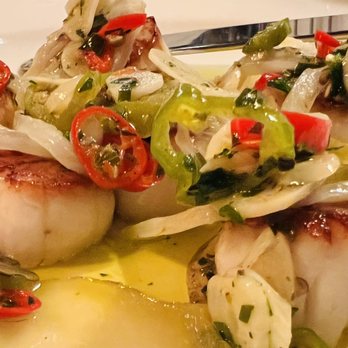 Contessa - Boston - Scallops Aglio Olio Peperoncino - Italian Near Me - Boston, Massachusetts Contessa - Boston - Scallops Aglio Olio Peperoncino - Italian Near Me - Boston, Massachusetts
