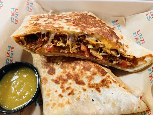 Una Mas on Adams by null