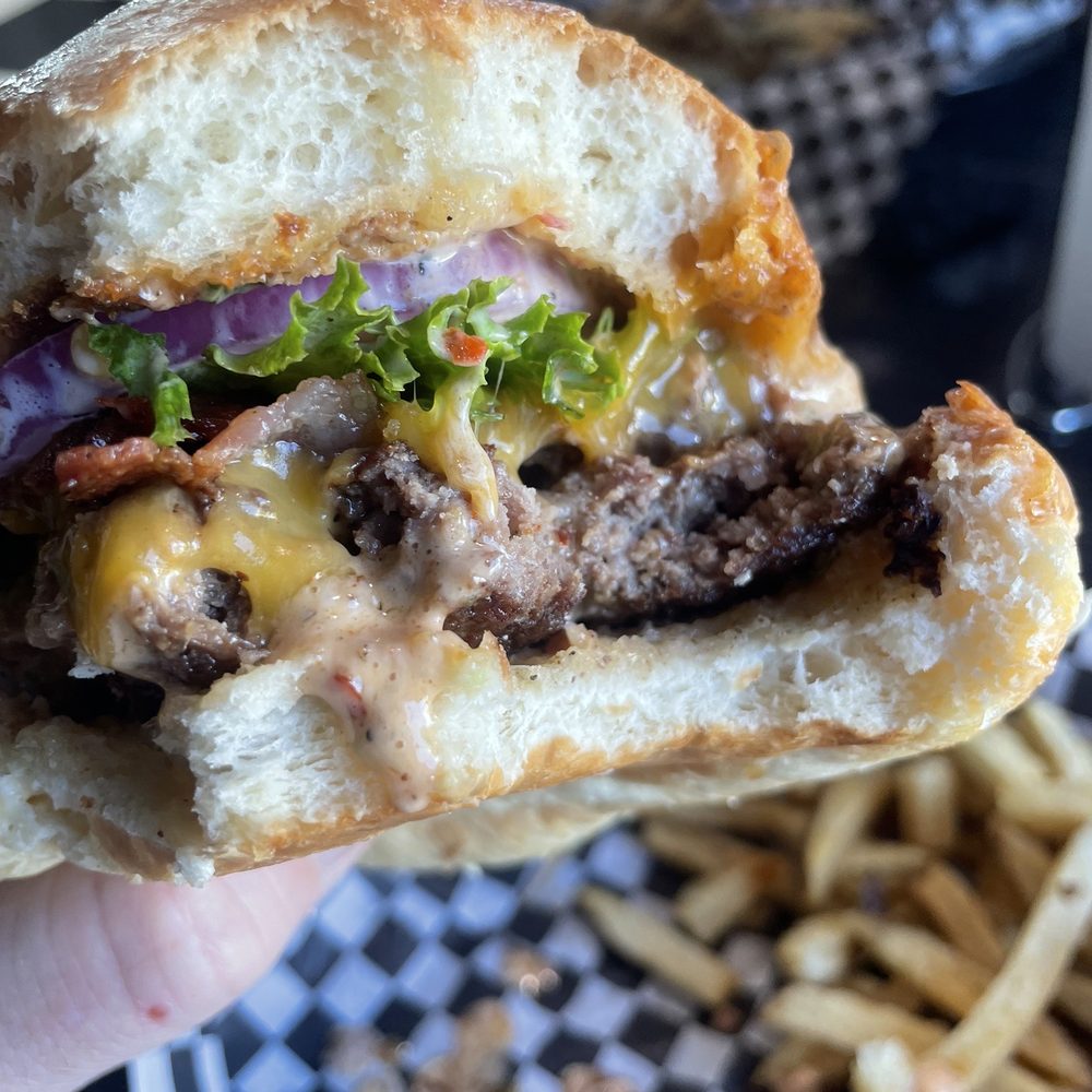 MUDMAN Burgers Kalispell - Soooooo good! - Burgers Near Me - Kalispell, Montana
