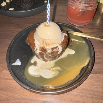 Gordon Ramsay Hell's Kitchen - Sticky toffee pudding - New American Near Me - Atlantic City, New Jersey