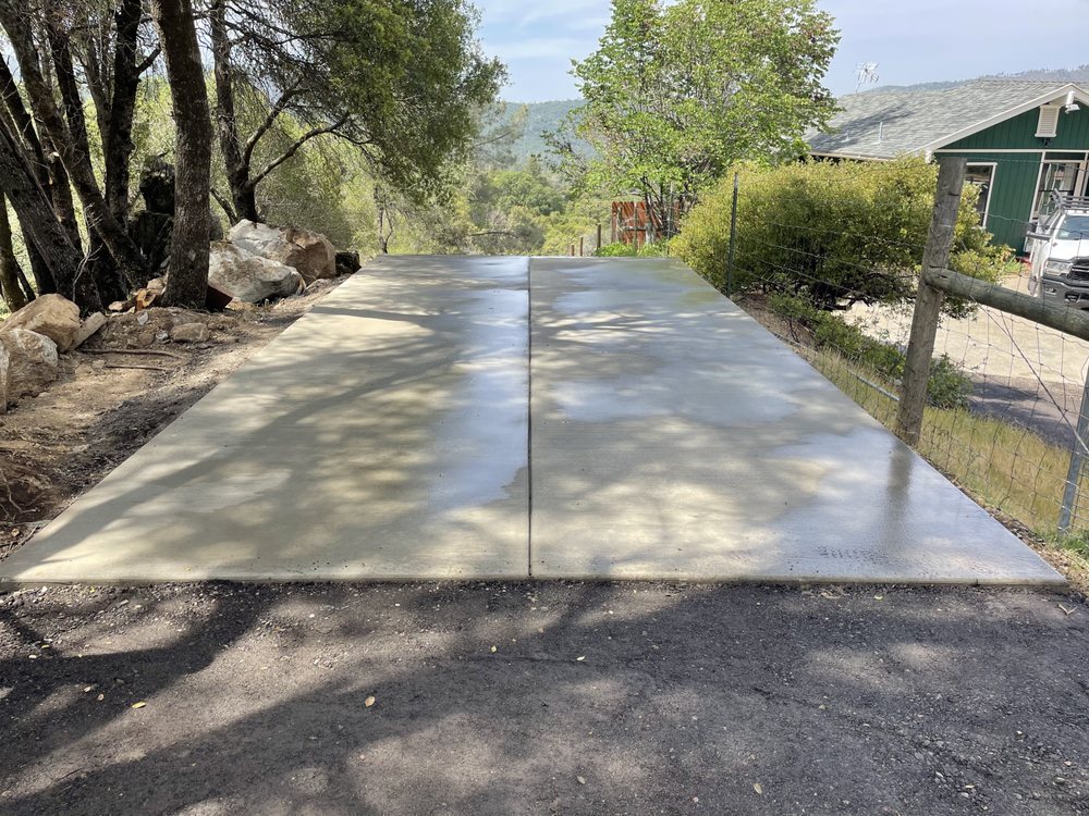 Slide of RW General Construction