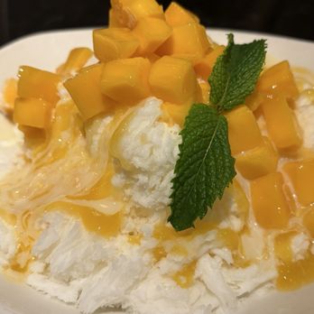 Din Tai Fung 鼎泰豐 - Mango shaved ice dessert - Dim Sum Near Me - Vancouver, British Columbia Din Tai Fung 鼎泰豐 - Mango shaved ice dessert - Dim Sum Near Me - Vancouver, British Columbia
