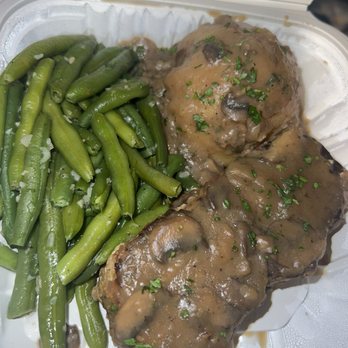 Canyon Cafe - Meatloaf with mashed potatoes covered in mushroom gravy and green beans - American Near Me - Brooks, California