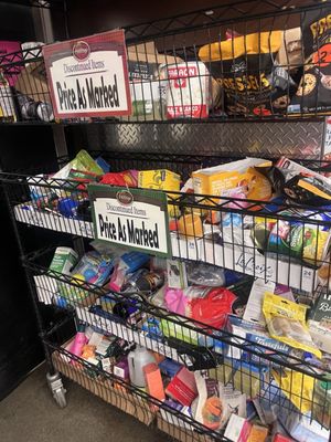 HILLTOP RED APPLE Market by null