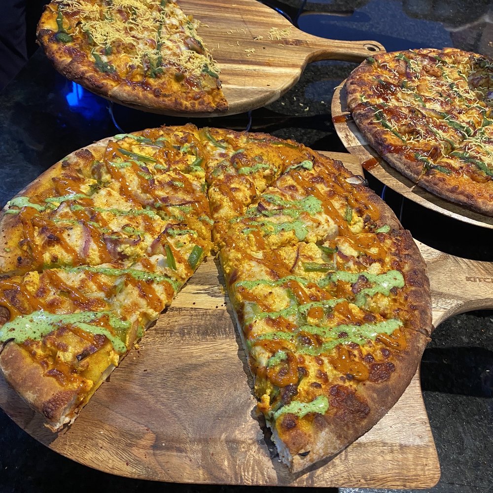 Moti Cafe - Chicken Tikka Pizza Samosa Smash Pizza - Indian Near Me - Glenview, Illinois Moti Cafe - Chicken Tikka Pizza Samosa Smash Pizza - Indian Near Me - Glenview, Illinois