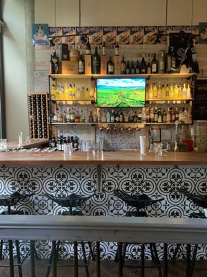 Limoncello Belltown by null