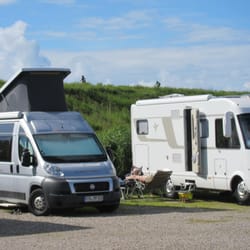Campingplatz Biehl - Wohnmobile direkt am Deich