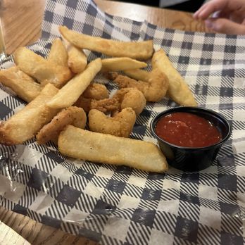 Cracker Barrel Old Country Store - Breakfast & Brunch Near Me - Janesville, Wisconsin Cracker Barrel Old Country Store - Breakfast & Brunch Near Me - Janesville, Wisconsin