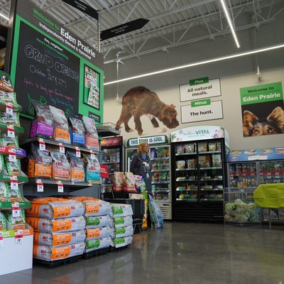 petsmart supplies plus