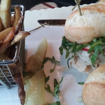 The Roasted Garlic - Smoked turkey with apple and arugula on a baguette - American Near Me - Pittsfield, Massachusetts