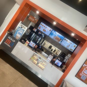 Mary Brown’s Chicken - Fast Food Near Me - Mississauga, Ontario