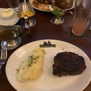 Metropolitan Grill - Filet Mignon* Mashed potatoes - American Near Me - Seattle, Washington Metropolitan Grill - Filet Mignon* Mashed potatoes - American Near Me - Seattle, Washington