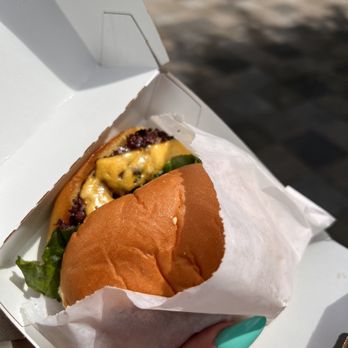 Shake Shack Perimeter Mall - Shake ShackBurger - Burgers Near Me - Atlanta, Georgia Shake Shack Perimeter Mall - Shake ShackBurger - Burgers Near Me - Atlanta, Georgia
