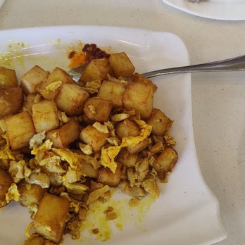 Keung's Restaurant - Singapore style radish cake - Chinese Near Me - Markham, Ontario