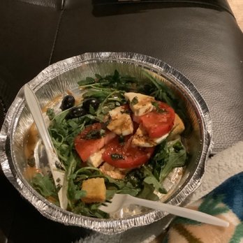 Giuseppe's - The Caprese I received today had No basil, no balsamic drizzle and was an absolute disappointment. - Pizza Near Me - Ambler, Pennsylvania Giuseppe's - The Caprese I received today had No basil, no balsamic drizzle and was an absolute disappointment. - Pizza Near Me - Ambler, Pennsylvania