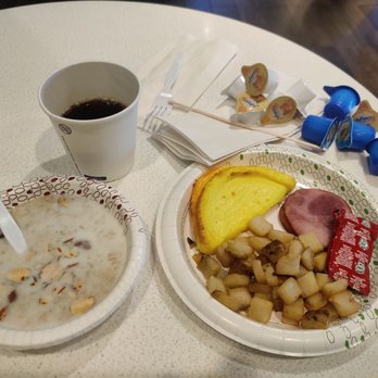 Hampton Inn Tucson-Airport - Breakfast made by Sylvia - Hotels Near Me - Tucson, Arizona Hampton Inn Tucson-Airport - Breakfast made by Sylvia - Hotels Near Me - Tucson, Arizona