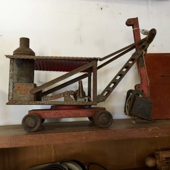 Angels Antiques - Antiques Near Me - Carpinteria, California