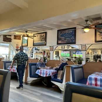 Wilma's Patio - American Near Me - Newport Beach, California Wilma's Patio - American Near Me - Newport Beach, California
