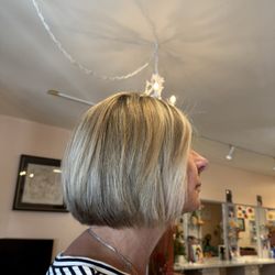 Ideal Salon - Partial highlighting with Cut