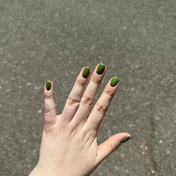 Gel nails (fresh)
