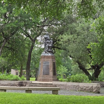 Landa Park - Parks Near Me - New Braunfels, Texas Landa Park - Parks Near Me - New Braunfels, Texas