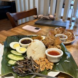 Nasi lemak with baba chicken wings Nasi lemak with baba chicken wings
