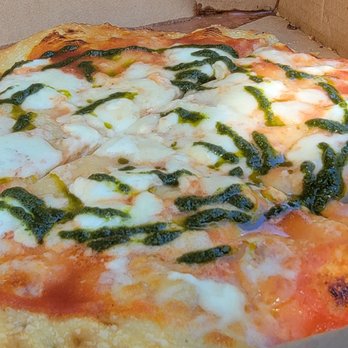 V Sattui Winery - Margherita pizza - Wineries Near Me - Saint Helena, California