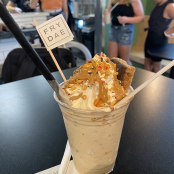 Frydae - Peanut butter crunch - Ice Cream & Frozen Yogurt Near Me - Marion, Iowa