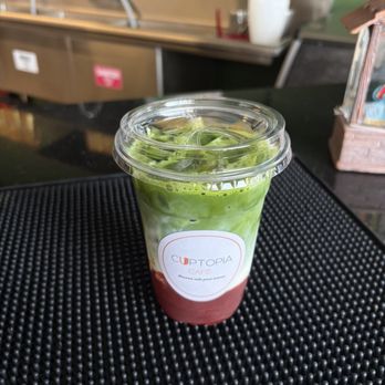 Cuptopia cafe - strawberry matcha - Coffee & Tea Near Me - Westminster, California