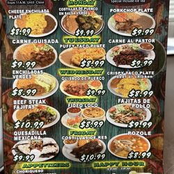 La Perla Bar & Grill - Lunch & dinner specials!