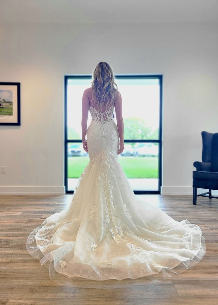 Anne's Bridals Logo