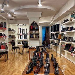 Cellini Shoes and Bags - Beautiful store layout.