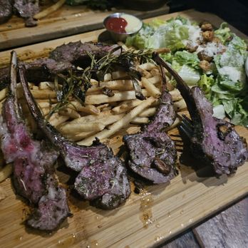 Jules Bistro - Rack of Lamb - Bistros Near Me - Toronto, Ontario