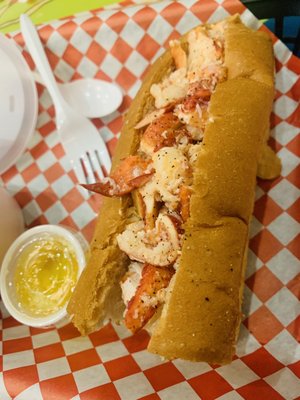 Maine-ly Sandwiches by null
